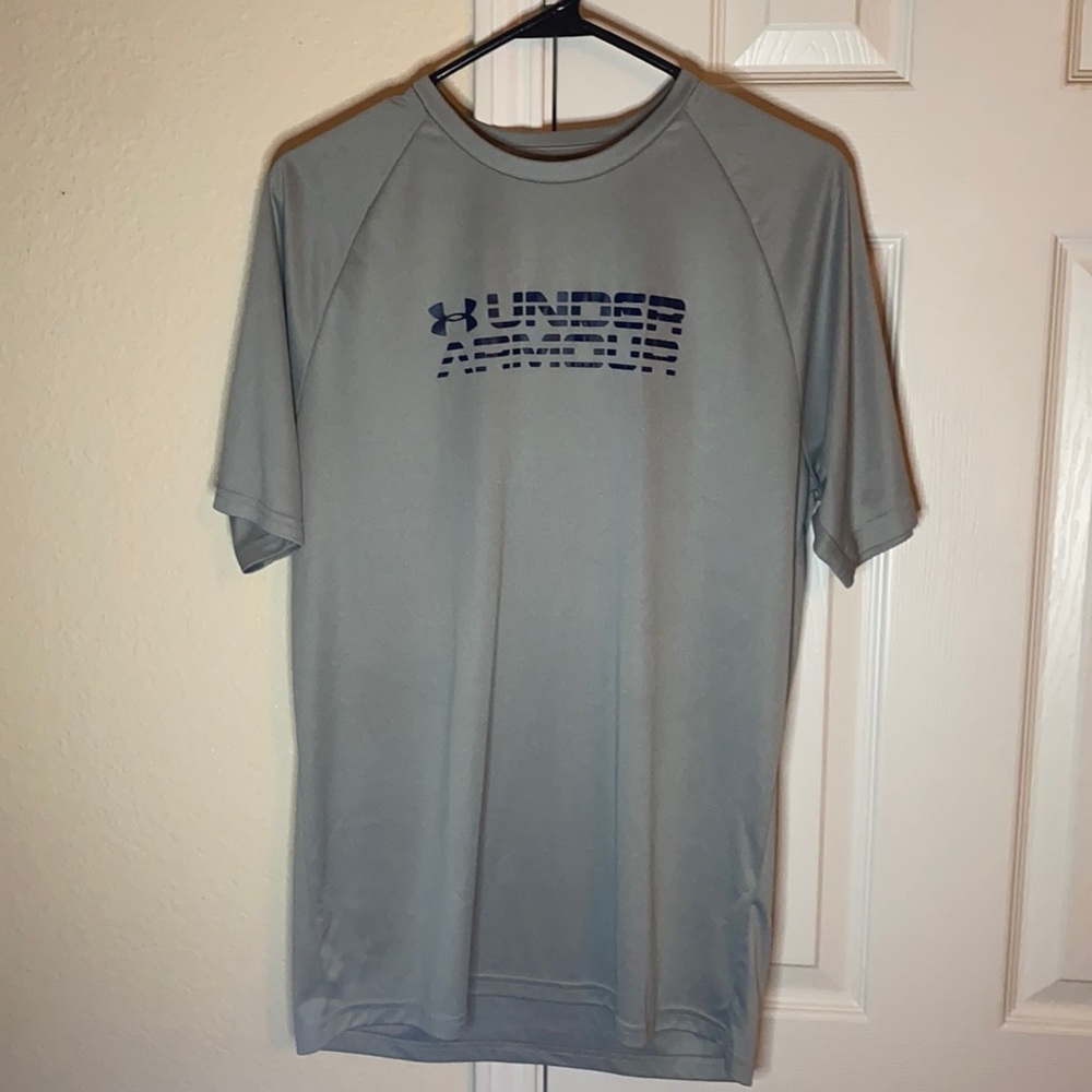 Men’s Gray Under Armour Shirt